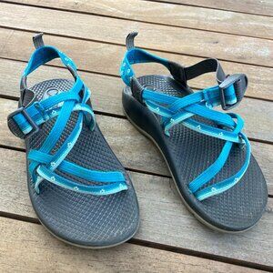 Chaco big kids sandals (size 2)